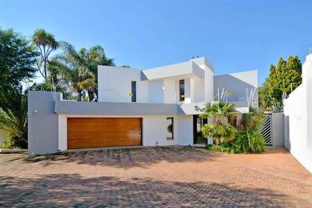 4 Bed Duplex in Morninghill