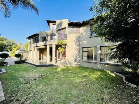 3 Bed Cluster in Bedfordview