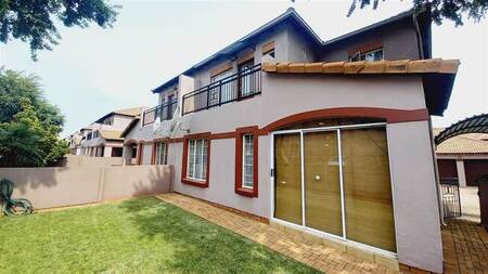 3 Bed Duplex in Castleview