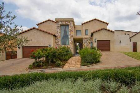 4 Bed Cluster in Muldersdrift