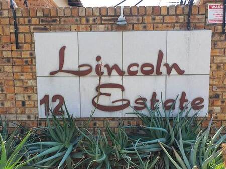 3 Bed Cluster in Newmarket Park