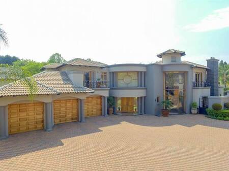5 Bed Cluster in Bedfordview
