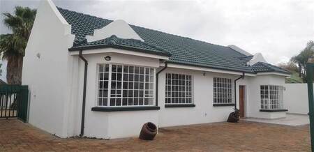 3 Bed Cluster in Albemarle