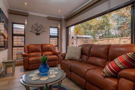 3 Bed Cluster in New Redruth