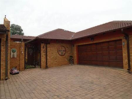 3 Bed Cluster in New Redruth