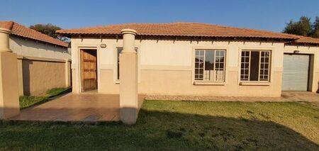 2 Bedroom Townhouse To Rent in Bronkhorstspruit Central