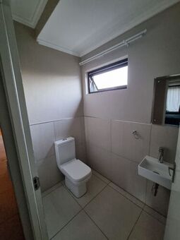 3 Bedroom Townhouse To Rent in Lydenburg