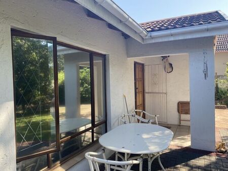 3 Bedroom Freestanding For Sale in Pennington