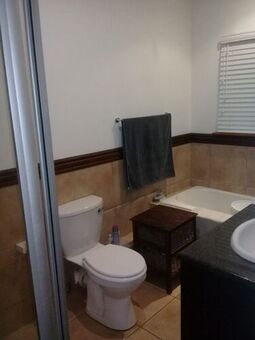 3 Bedroom Townhouse To Rent in Hillcrest Central