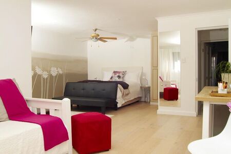 7 Bedroom Hotel For Sale in Knysna Central