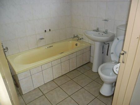 3 Bedroom Townhouse To Let in Lydenburg