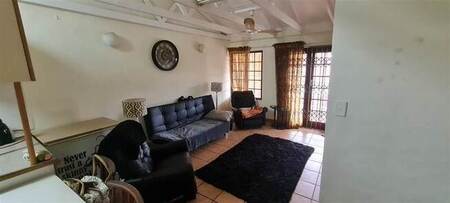 3 Bed Simplex in Port Edward