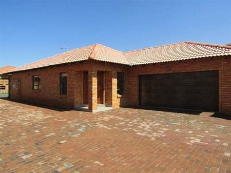 3 Bed Cluster in New Redruth