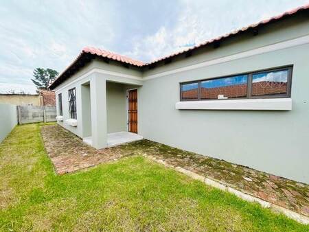 3 Bed Cluster in Jameson Park
