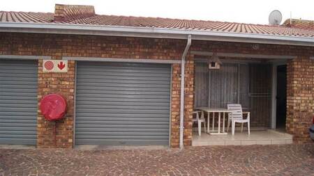 2 Bed Simplex in Brakpan Central