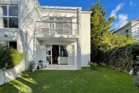 3 Bed Duplex in Hout Bay and surrounds