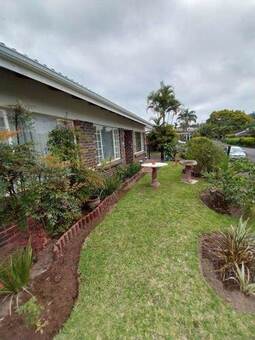 3 Bed Simplex in Escombe