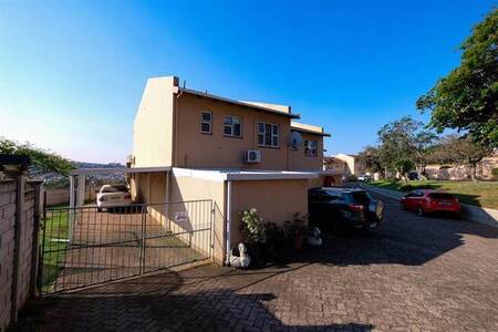 3 Bed Duplex in Bluff