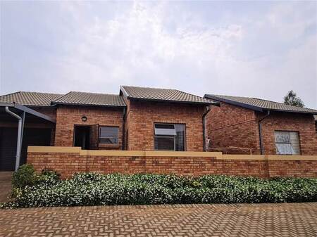 3 Bed Simplex in Sugarbush Estate