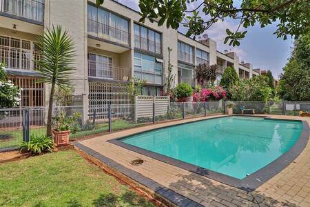 2 Bed Duplex in Bedford Gardens