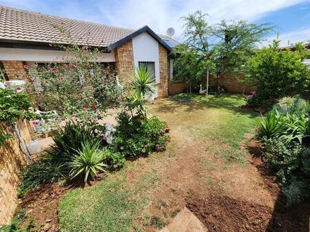 2 Bed Simplex in Beyers Park