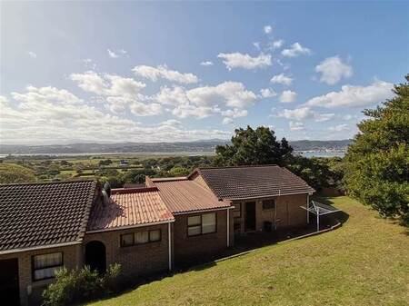 3 Bed Duet in Lake Brenton