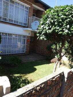 2 Bed Duplex in Marlands