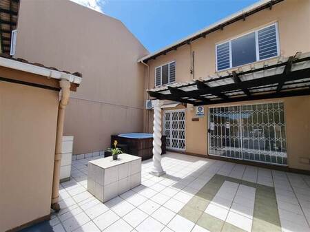 3 Bed Duplex in Brighton Beach