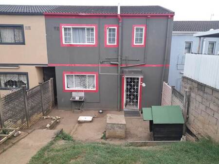 3 Bed Duplex in Whetstone