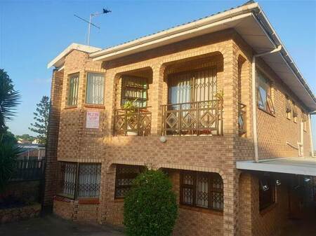 6 Bed Duplex in Redfern