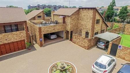 3 Bed Duplex in Bedfordview