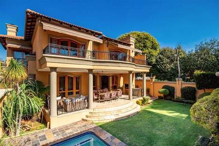 4 Bed Cluster in Bedfordview