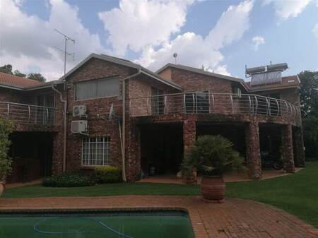 3 Bed Duplex in Meyerton Central