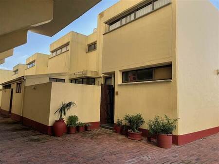 3 Bed Duplex in Paradise Valley