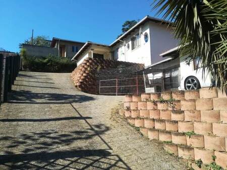 3 Bed Cluster in Wyebank