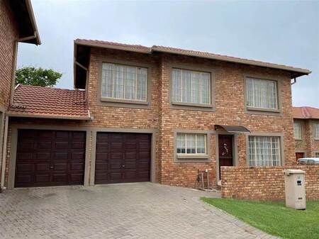 3 Bed Duplex in Greenstone Hill
