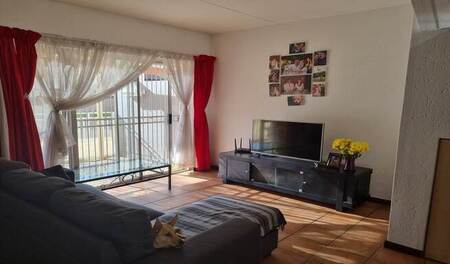 2 Bed Duplex in Greenstone Hill