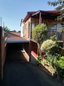 3 Bed Duplex in Phoenix Industrial