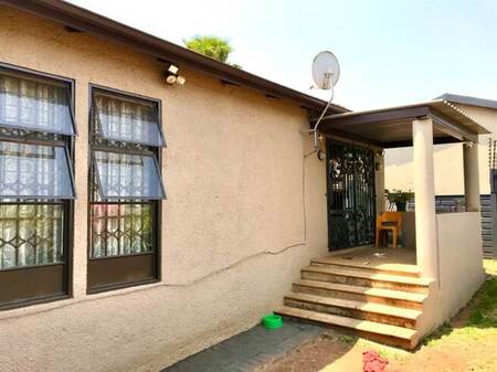 3 Bed Simplex in Noordheuwel