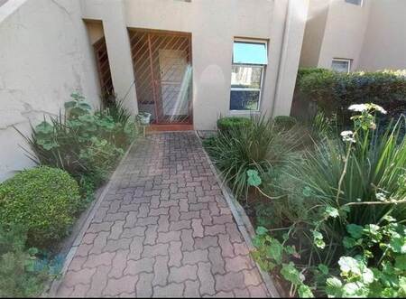 2 Bed Cluster in Brackendowns