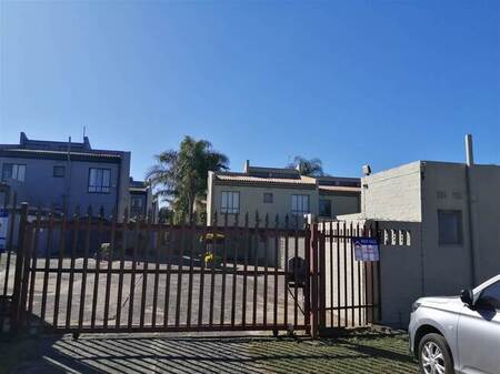 2 Bed Duplex in Hutten Heights