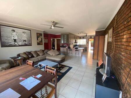 3 Bed Simplex in Mayberry Park