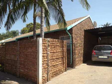 Townhouse Rental Monthly in The Orchards
