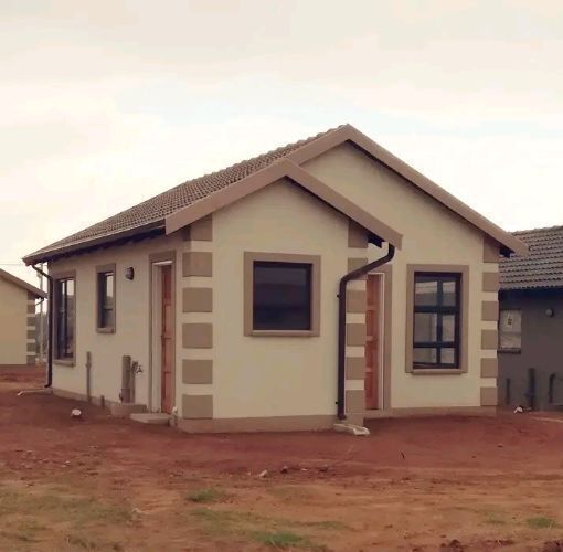 Rdp house for sale Information Call mr moagi on 0608182730, Lebowakgomo