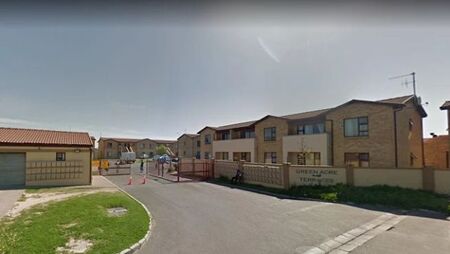 2 Bedroom apartment available in Green Acre Terraces, Strand