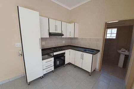 Very Smart and Clean  Bachelor Flat to rent in Sunnyside east and Arcadia from 1 May 2026