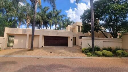 3 Bedroom cluster for sale in Bedfordview