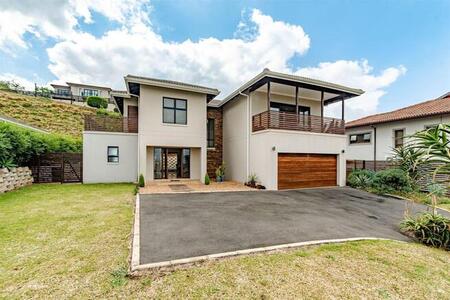 Townhouse Rental Monthly in Hilldene