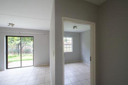 2 Bedroom Flat in Pomona AH