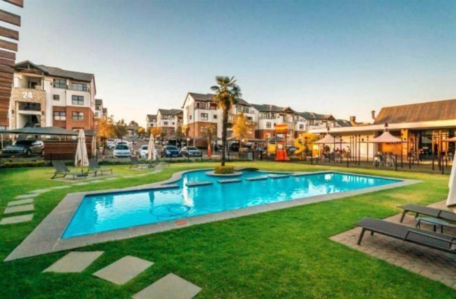 3-bed-apartment-in-olivedale-new-centre-rentuncle